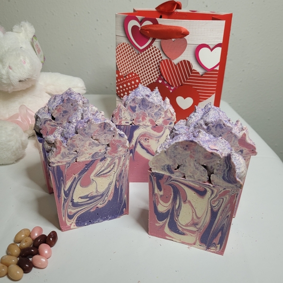 Handmade Soap 2 large bars lilac scent - Picture 13 of 16